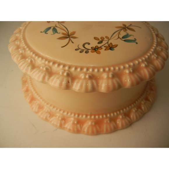 Vintage 1988 trinket dish, Gator Mold Co. covered ring dish 3" by 1 in. floral - Picture 3 of 8